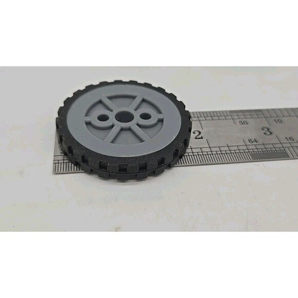 K'nex Wheels Lot 3 Small Tires 1.5” With Gray Hubs Pulleys K'nex Parts 1 & 1/2" - Picture 6 of 6